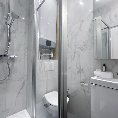 Opera - Deluxe Near Galeries Lafayette For 2 *